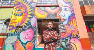 Artistas pintan murales para mejorar el aspecto de Metepec. Noticias en tiempo real