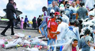 Centro histórico de Toluca se llena de basura, tras el termino del Desfile Cívico Militar. Noticias en tiempo real