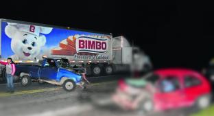 Camioneta invade carril contrario y provoca choque mortal, en Edomex. Noticias en tiempo real