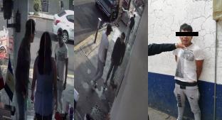 VIDEO: Joven asaltante apuñala a chavo de 23 años en farmacia “Similares”, Iztacalco. Noticias en tiempo real