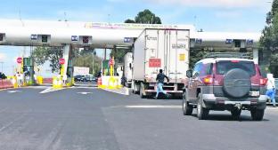 Normalistas secuestran camiones en casetas del Edomex; se registran pérdidas económicas . Noticias en tiempo real