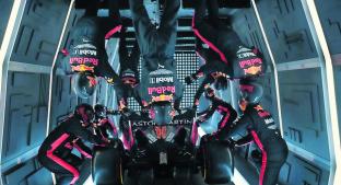 Mecánicos de Red Bull hacen un cambio de ruedas a un Fórmula 1 a gravedad cero . Noticias en tiempo real