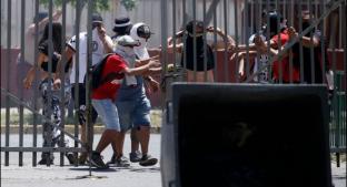Suspenden juego en Chile por violentas protestas. Noticias en tiempo real