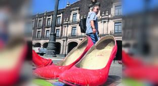La muestra "Zapatos rojos" contra la violencia de género y feminicidio, en Edomex. Noticias en tiempo real
