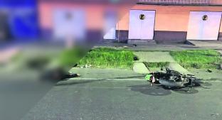 Tras derrapar su moto en la que iba, policía del Edomex muere al ser arrollado por tráiler. Noticias en tiempo real