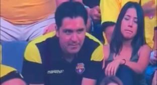 Aficionado infiel asegura que su relación quedó destruida tras ser expuesto por la “Kiss Cam”. Noticias en tiempo real