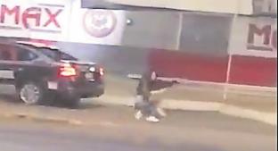 Mujer desata una balacera tras robar un fusil de asalto, en Aguascalientes. Noticias en tiempo real