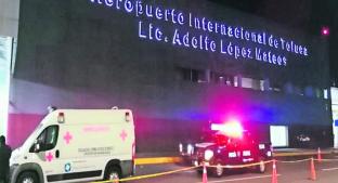 Apuñalan a hombre en Aeropuerto de Toluca y muere tiempo después en ambulancia. Noticias en tiempo real
