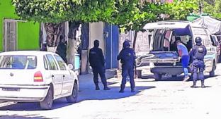 Sujetos armados ejecutan a balazos a ingeniero y maestra en calles de Guerrero. Noticias en tiempo real