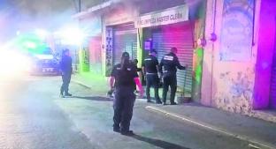 Luego de un corto circuito, incendio arrasa con local de productos de limpieza en Morelos. Noticias en tiempo real