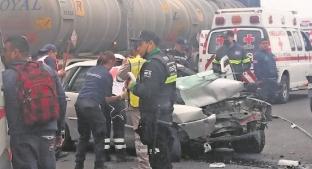Choque contra contención metálica deja un muerto y heridos, en la autopista México-Pachuca. Noticias en tiempo real