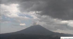 Cenapred informa sobre 82 exhalaciones del Volcán Popocatépetl en las últimas 24 horas. Noticias en tiempo real