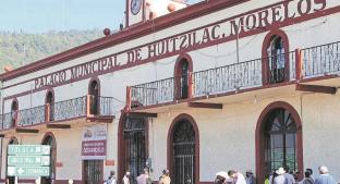Campesinos exigen por segunda ocasión apoyos en el ayuntamiento de Huitzilac. Noticias en tiempo real