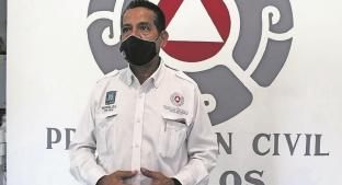 Comerciantes se le van a los golpes al director de Protección Civil en Morelos. Noticias en tiempo real