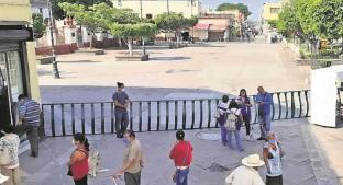 Por pandemia, ayuntamiento de Cuautla coloca vallas para cerrar el centro de la Ciudad. Noticias en tiempo real