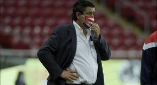 Chivas anuncia el cese Luis Fernando Tena . Noticias en tiempo real