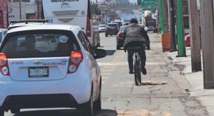 A automovilistas les vale e invaden las ciclovías emergentes, en Toluca. Noticias en tiempo real
