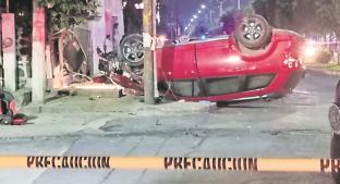 Conductor de camioneta sufre un infarto, choca y su copiloto fallece en Morelos. Noticias en tiempo real