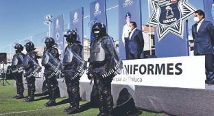 Mandan a volar a 90 mandos de la Policía de Toluca por andar de corruptos . Noticias en tiempo real