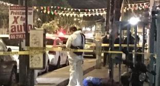 Acuchillan a hombre en la Ciudad de México, lo encuentran tirado en la banqueta . Noticias en tiempo real