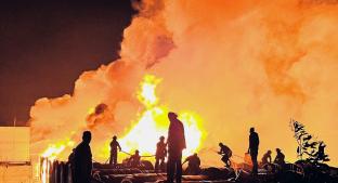 Sofocan fuerte incendio en fábrica de fibra óptica en Tezoyuca, Edomex. Noticias en tiempo real