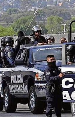 En Zamora, contratan a policías acusados de tortura, desaparición forzada y más