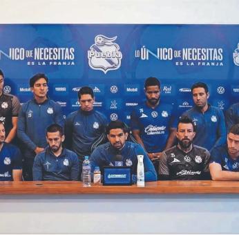 Futbolistas del Puebla dan la cara y se disculpan con la afición por los malos resultados