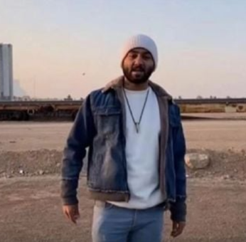 Condenan a pena de muerte al rapero iraní encarcelado por apoyar protestas