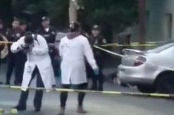 Martes macabro en CDMX, vecinos se encuentran un cadáver tirado en plena calle