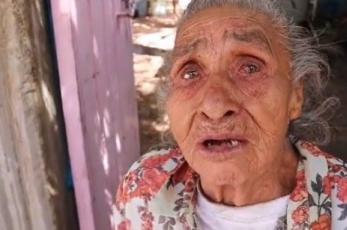 Doña Chabelita tiene 97 años, tuvo 16 hijos y todos la abandonaron en la pobreza en Oaxaca