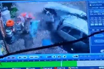 Video registra choque de tráiler contra autos que dejó muertos y heridos, en Yecapixtla