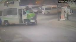 Microbusero se lleva de corbata a mujer en Naucalpan