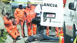 Peatón cae del cerro en la México-Toluca y muere