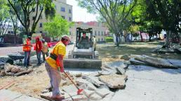 Autoridades retocan plaza Pino Suárez
