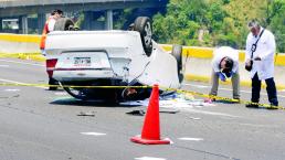 Automovilista muere al volcar en la México-Toluca