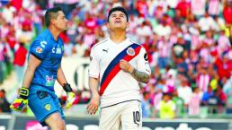 Javier 'Chofis' López es baja en Chivas