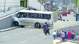 Camionazo deja nueve heridos en Querétaro
