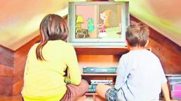 Niños pasan más tiempo ante TV que en escuela
