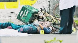 Combi colectiva arrolla y mata a ciclista, en Neza