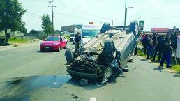 Volcadura de camioneta deja tres lesionados, en la Toluca-Tenango Del Valle