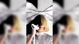 Sia se adelanta a los hackers y revela fotos íntimas