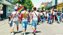 Comunidad gay enfrenta prejuicios, dentro y fuera de casa
