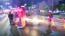 Automovilista provoca volcadura de camioneta y huye del lugar, en Querétaro