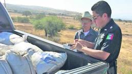 Detienen a hombre con cargamento ilegal de plata, en Querétaro