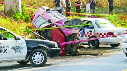 Pasajera de taxi muere durante choque, en Villa Victoria