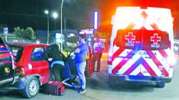 Suegra resulta herida en choque sobre Avenida de la Luz, en Querétaro