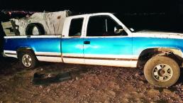Autoridades encuentran camionetas cargadas de combustible, en San Juan del Río