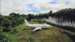 Avión Boeing 737 aparece de la nada en Indonesia