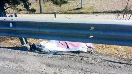 Motociclista derrapa y muere, en la autopista Toluca-Atlacomulco