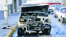 Conducía al trabajo cuando su camioneta comenzó a incendiarse, en Morelos 